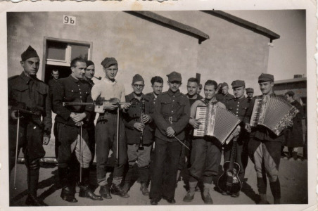 A group of Polish musicians that Max performed with, Gorlitz, 1940; Max is far left.