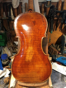 Max Beker violin back