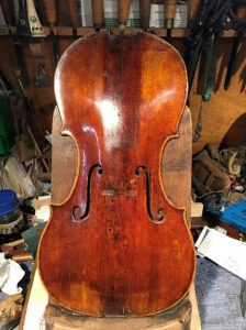 Max Beker violin front