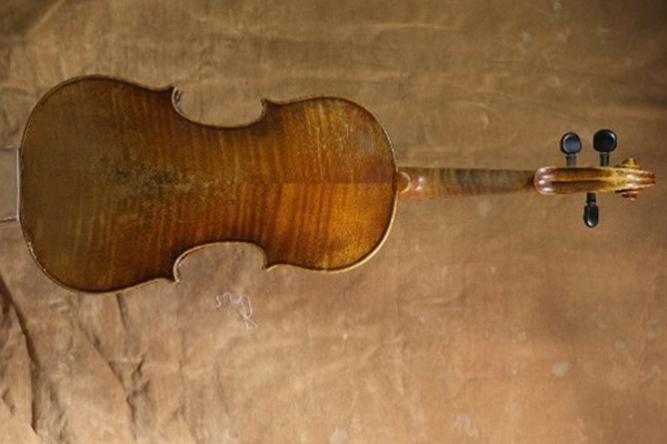 89 The Paul Leeser violin